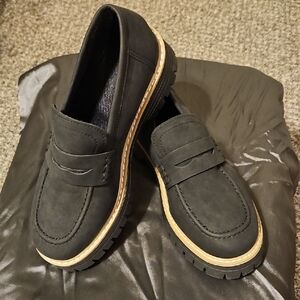 Elegant Black Women's Loafers